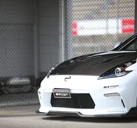 Amuse R1TITAN Front Bumper Version 2 (20th Anniversary) w/Carbon Lip - 370Z Z34