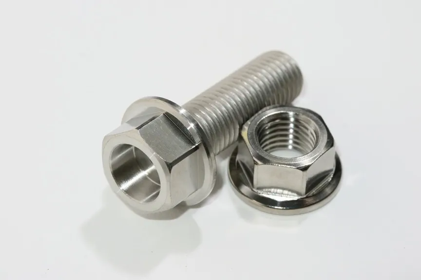 R1 TITAN titanium bolts