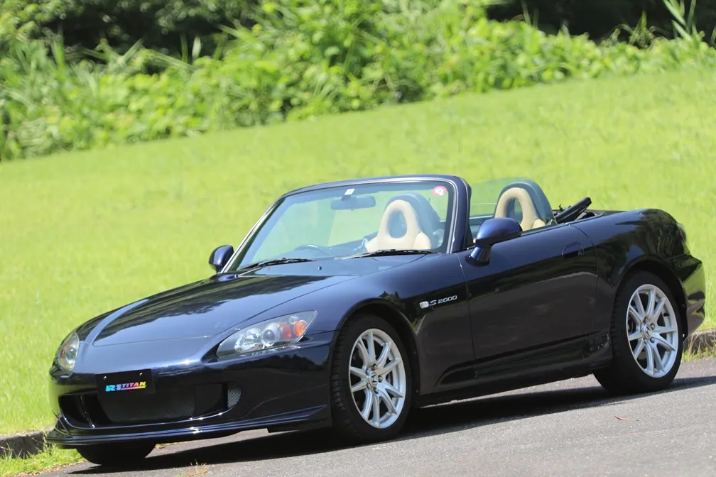R1 TITAN S2000