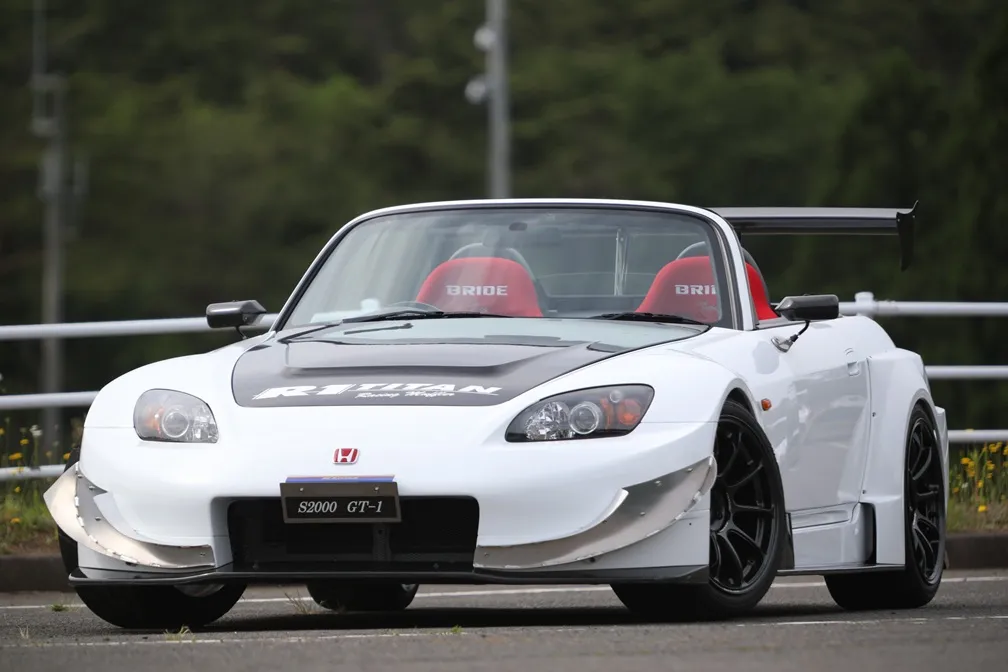 R1 TITAN S2000